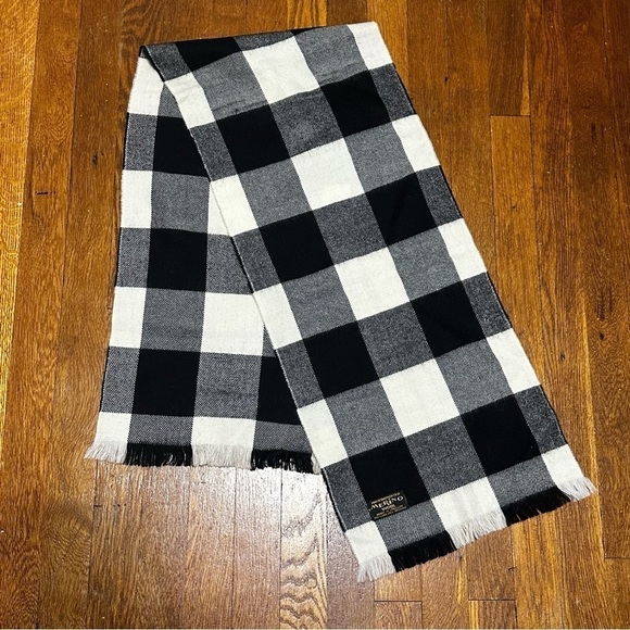 Merino wool scarf - Picture 2 of 5